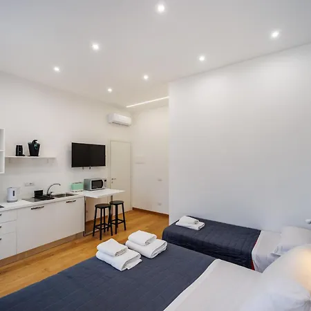 Apartment Pisanelli Blu By Houseinnaples Naples